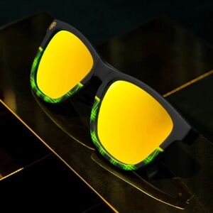 NWT Goodr Clash of the Tartans (OG)